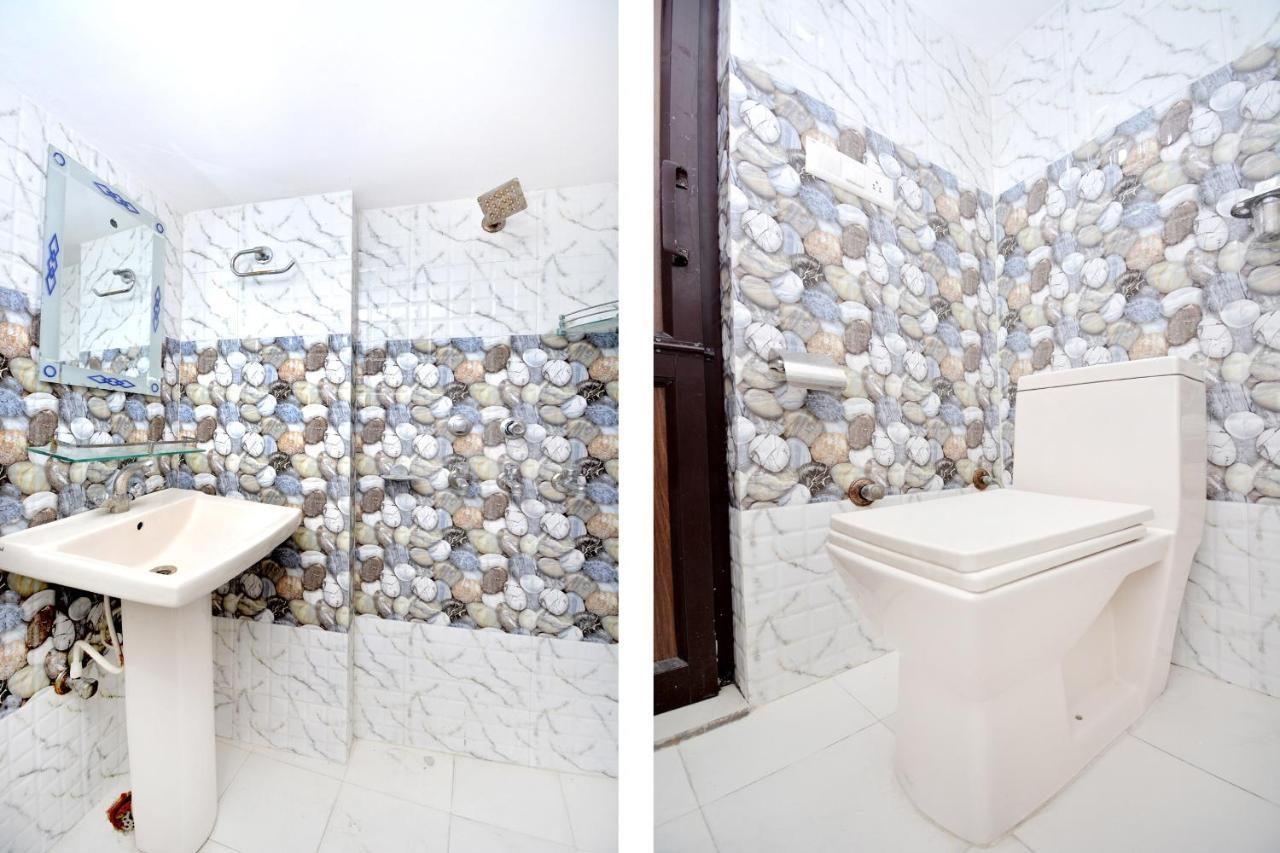 Oyo 40306 White House Hotel Jalandhar Bagian luar foto