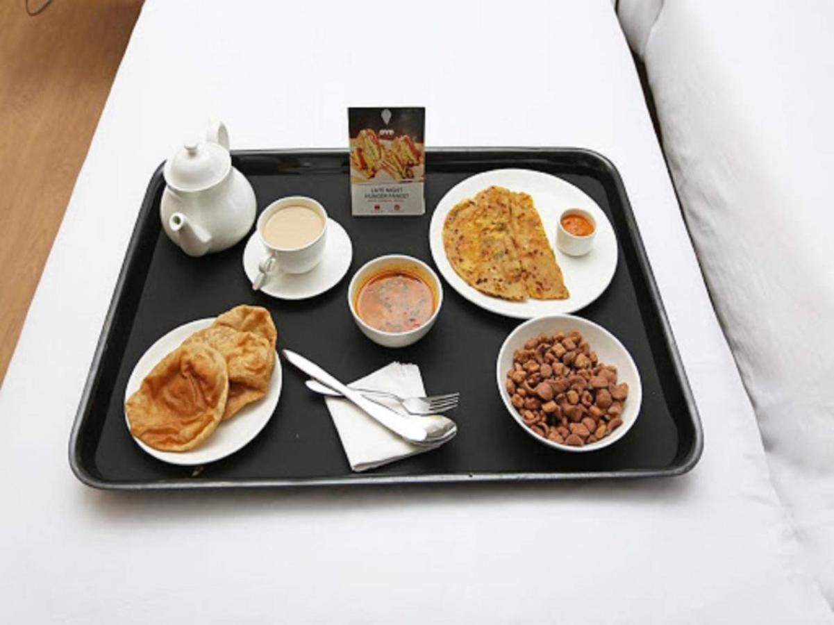 Oyo 40306 White House Hotel Jalandhar Bagian luar foto